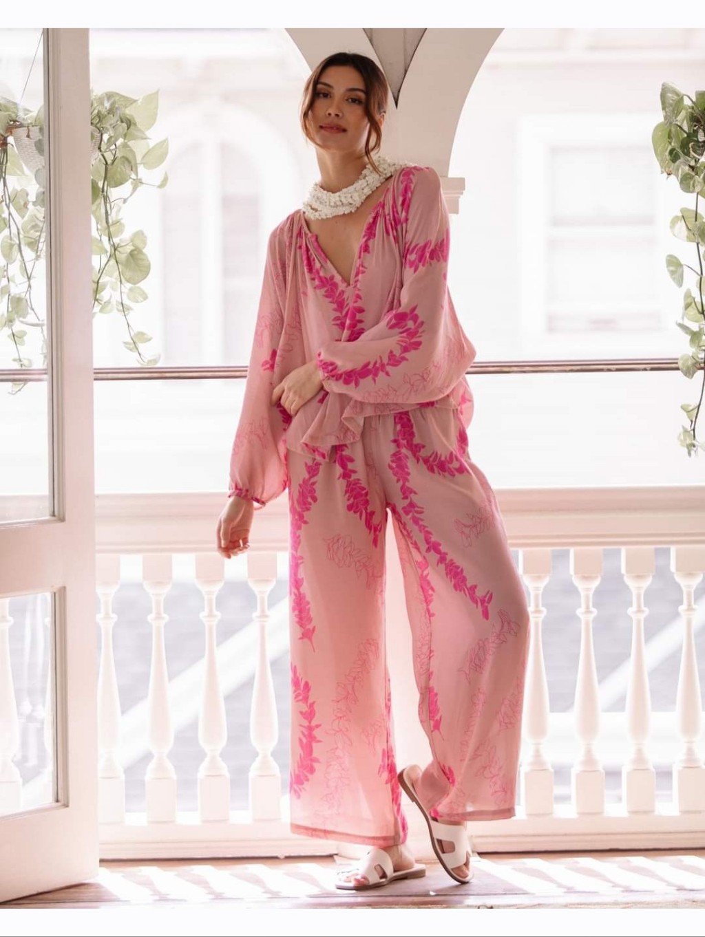 Fighting Eel Ava Sky Top Louvre Rosey Plumeria Lei Xs Pink Long Sleeved Blouse